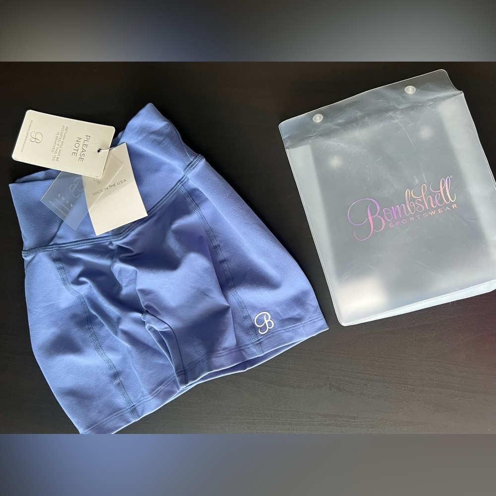 Bombshell sportswear- Tiny Waist short - Small - Denin blue